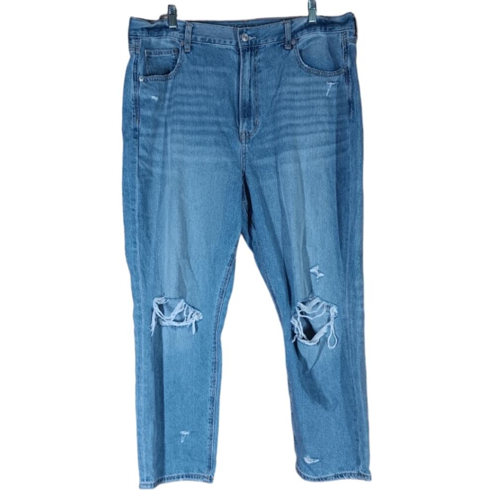 NWT American Eagle Distressed Mom Jeans size 18 Short
